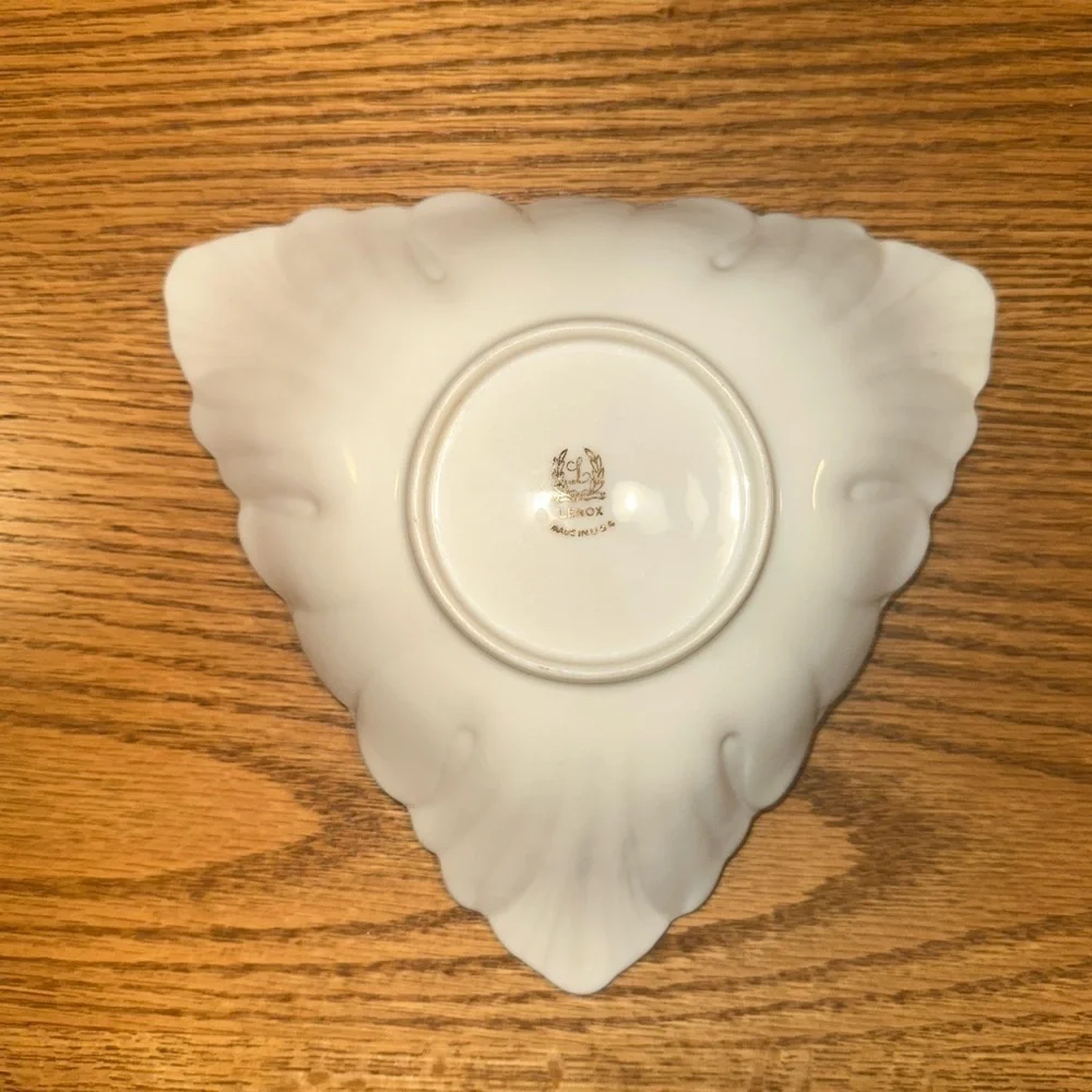 Lenox America Triangle Bowl/Catchall with Vide Poche 24k Gold Trim Vintage